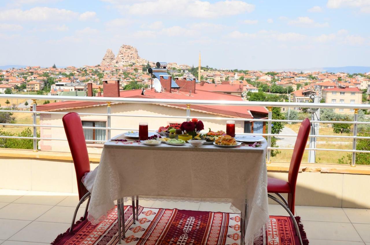 מלון Castle Panorama House *